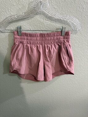 Lululemon Women's Mauve Elastic Waist Athletic Shorts size 4